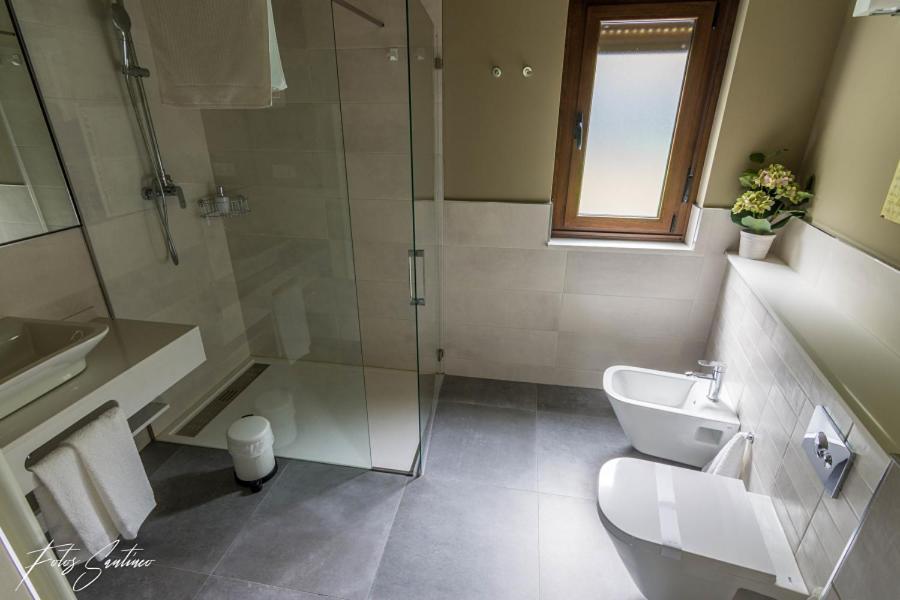 Apartamentos Buenavista Tineo Eksteriør billede