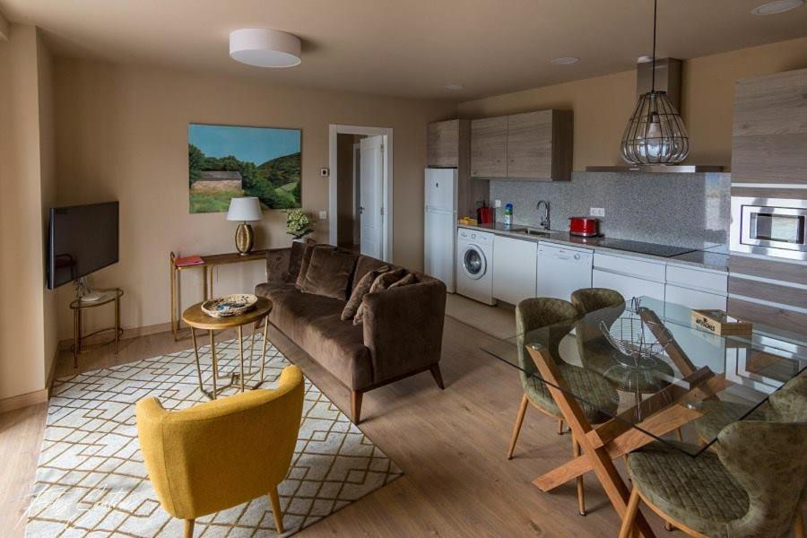 Apartamentos Buenavista Tineo Eksteriør billede